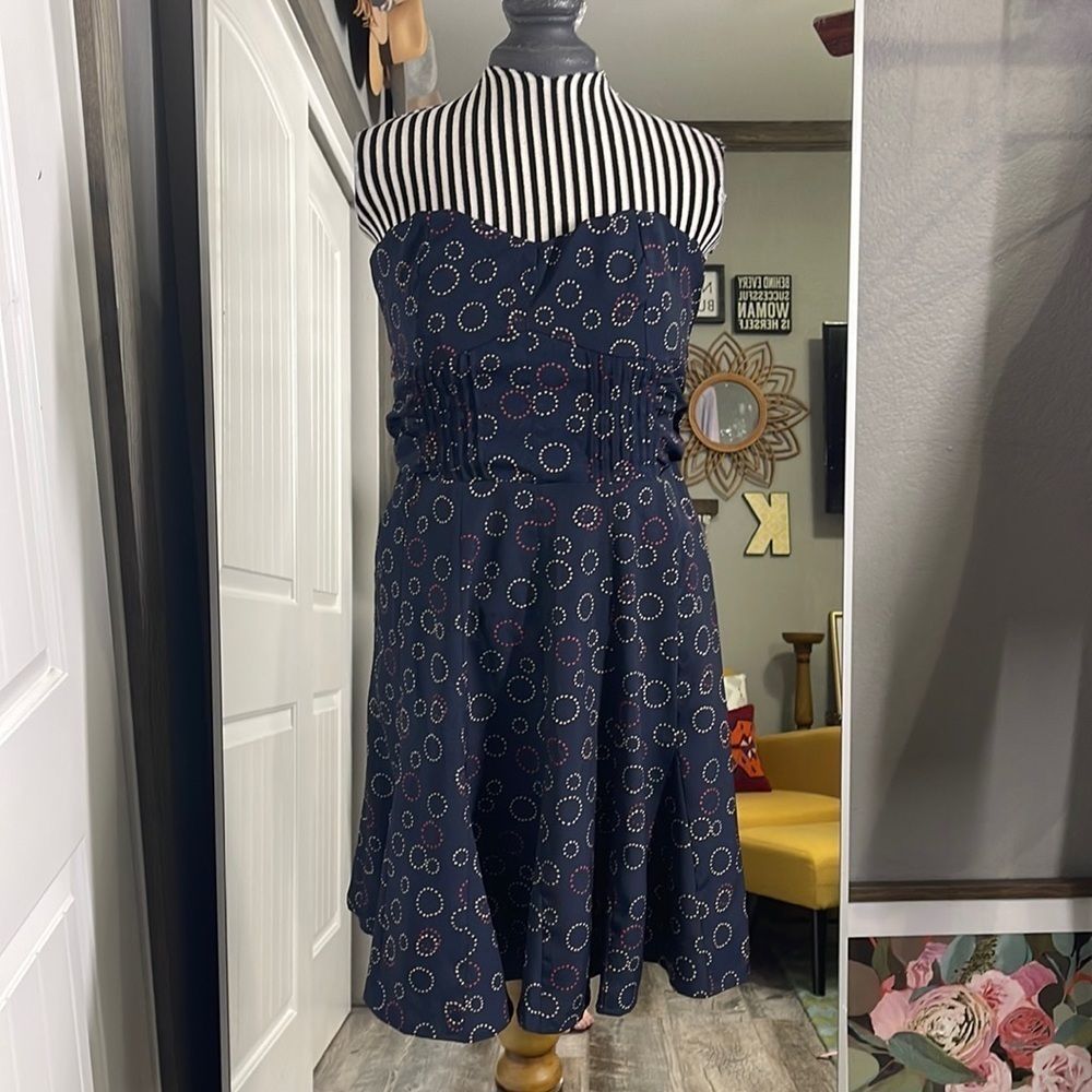 NWOT American Eagle Outfitters strapless dress Size: 8